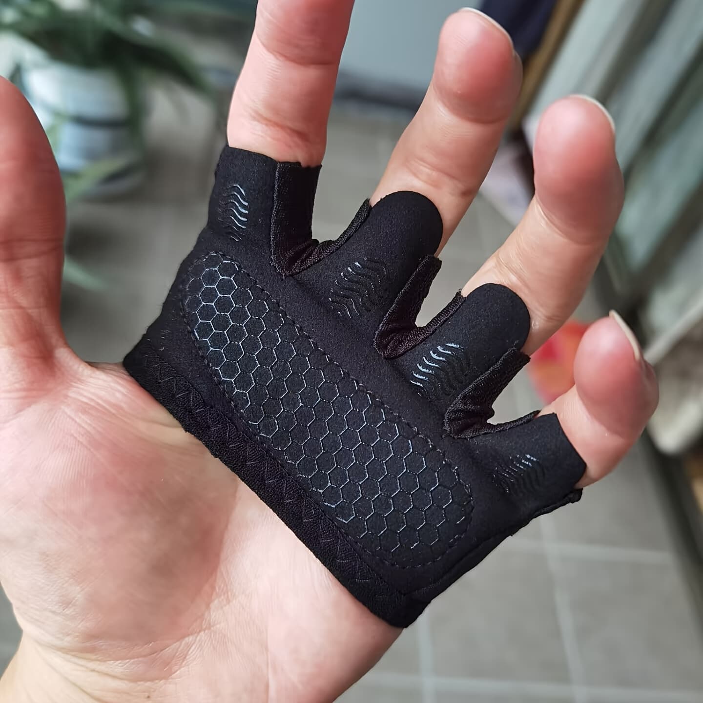 Lekkie Rękawice Treningowe z Czterema Palcami do Ćwiczeń Siłowych, Fitnessu, Yogi